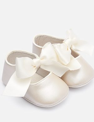 mayoral off white mary jane shoes for newborn